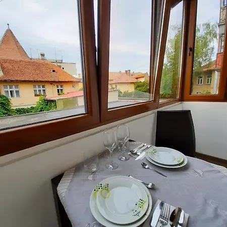 Bright&cozy- In Regim Ultracentral Апартаменти Брашов